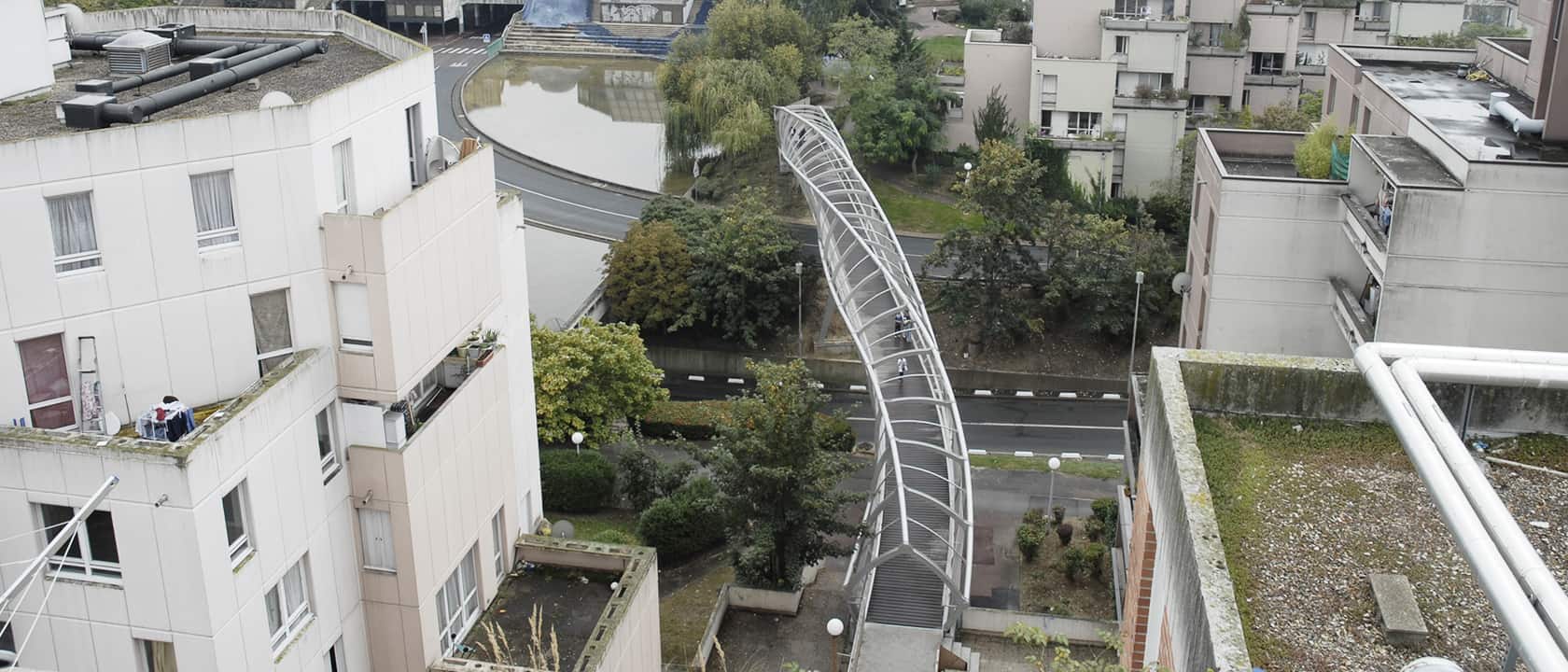 Histoire d'un dragon passerelle quai aux fleurs